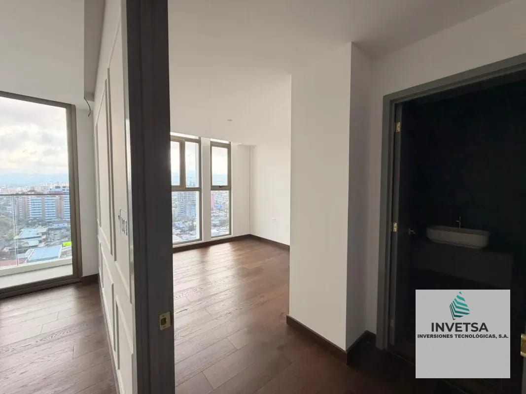 APARTAMENTO ZONA 10, EDIFICIO ATARAH — Apartamento en Venta en Atarah, Zona 10, Guatemala, Ciudad — foto 14 de 17