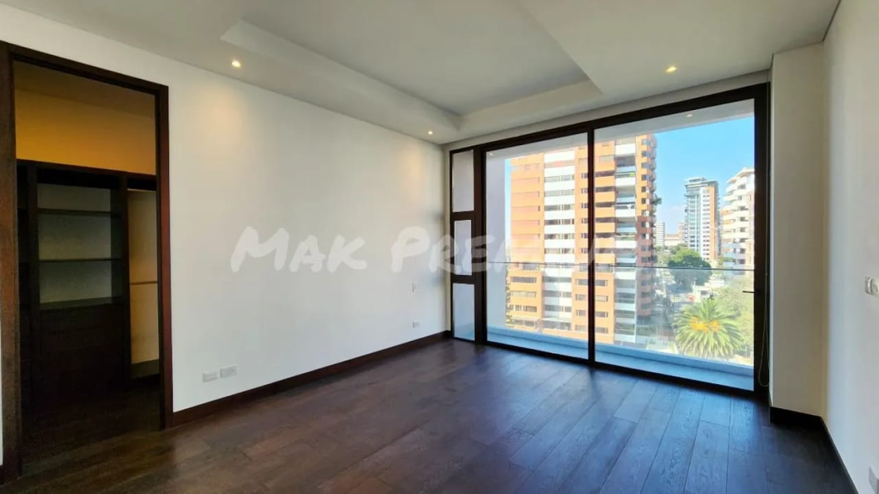 Echo RENTA z14 2 habitaciónes amplió balcón — Apartamento en Alquiler en Echo, Zona 14, Guatemala, Ciudad — foto 7 de 10