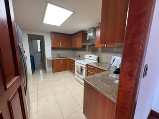 Zona 14 Marques del Valle, apartamento en alquiler — Apartamento en Alquiler en Marqués del Valle, Zona 14, Guatemala, Ciudad — miniatura 8 de 11