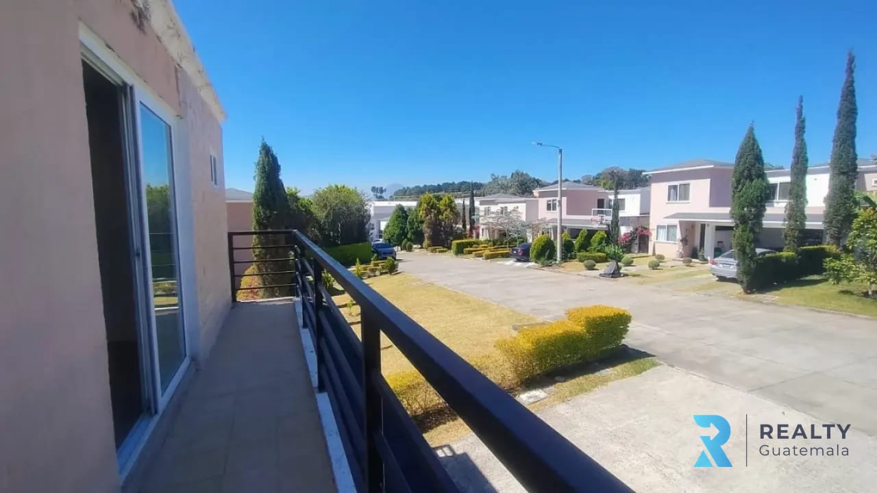 VENDO CASA LA FONTANA 3 — Casa en Venta en Fraijanes, Carretera a El Salvador, Guatemala, Ciudad — foto 1 de 16