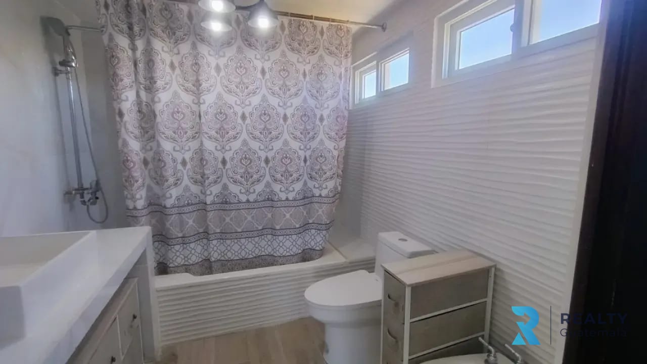 VENDO CASA LA FONTANA 3 — Casa en Venta en Fraijanes, Carretera a El Salvador, Guatemala, Ciudad — foto 6 de 16