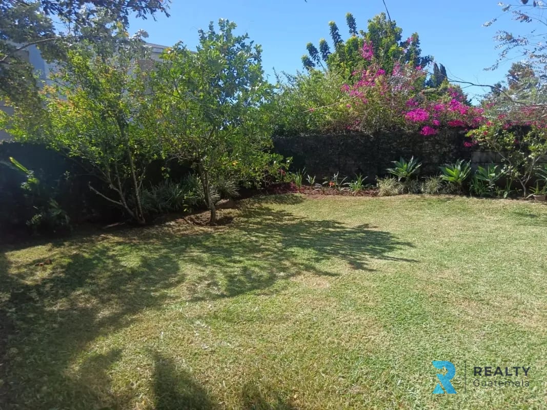 VENDO CASA LA FONTANA 3 — Casa en Venta en Fraijanes, Carretera a El Salvador, Guatemala, Ciudad — foto 3 de 16