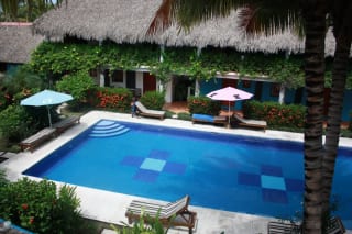 VENDO HOTEL ACREDITADO EN MONTERRICO — Casa vacacional en Venta en Monterrico, Santa Rosa — miniatura 1 de 10