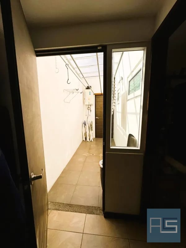 *Casa amplia de 4 hab en VENTA, La Fontana 2, Carretera a El Salvador* — Casa en Venta en La Fontana II, Carretera a El Salvador, Guatemala, Ciudad — foto 2 de 17