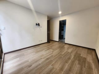 Venta Apartamento San Isidro 2021 con jardin y cuarto de servicio — Apartamento en Venta en San Isidro 20/21, Zona 16, Guatemala, Ciudad — miniatura 6 de 10