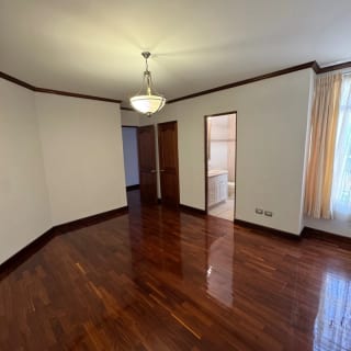 Apartamento zona 10 Torre Castelar. 4 habitaciones — Apartamento en Venta en Torre Castelar, Zona 10, Guatemala, Ciudad — miniatura 9 de 15