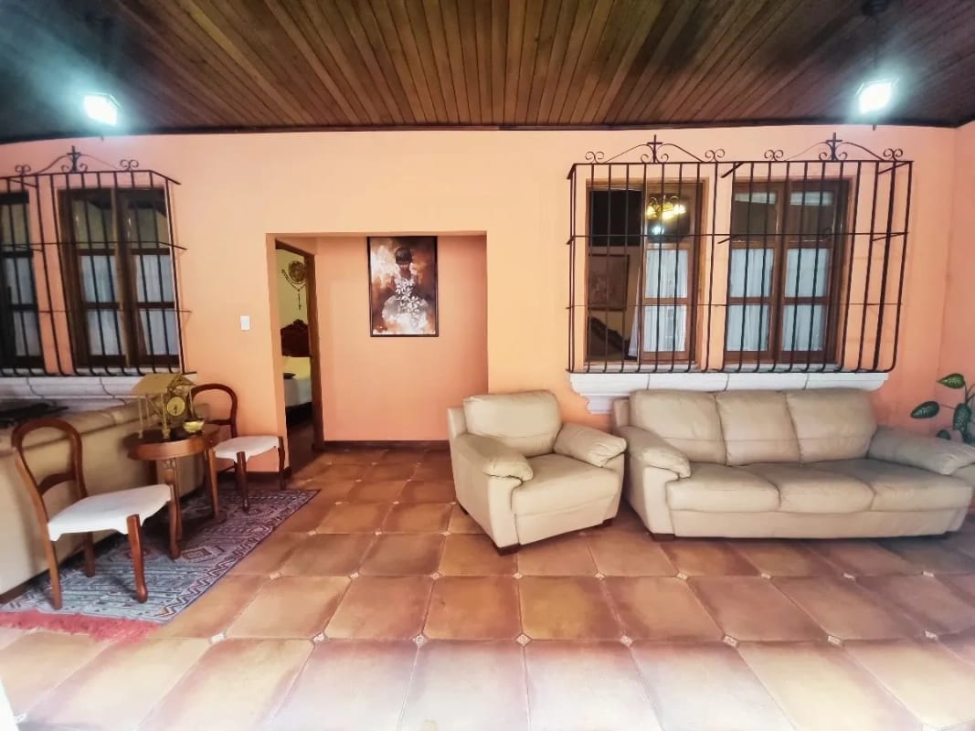 Casa en Venta en Antigua Guatemala — Casa en Venta en Dentro del Casco, Antigua, Sacatepéquez — foto 10 de 15