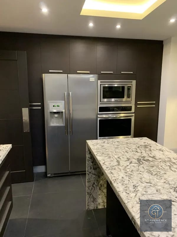 Lindo y amplio apartamento en zona 10 — Apartamento en Venta en Aria, Zona 10, Guatemala, Ciudad — foto 16 de 17