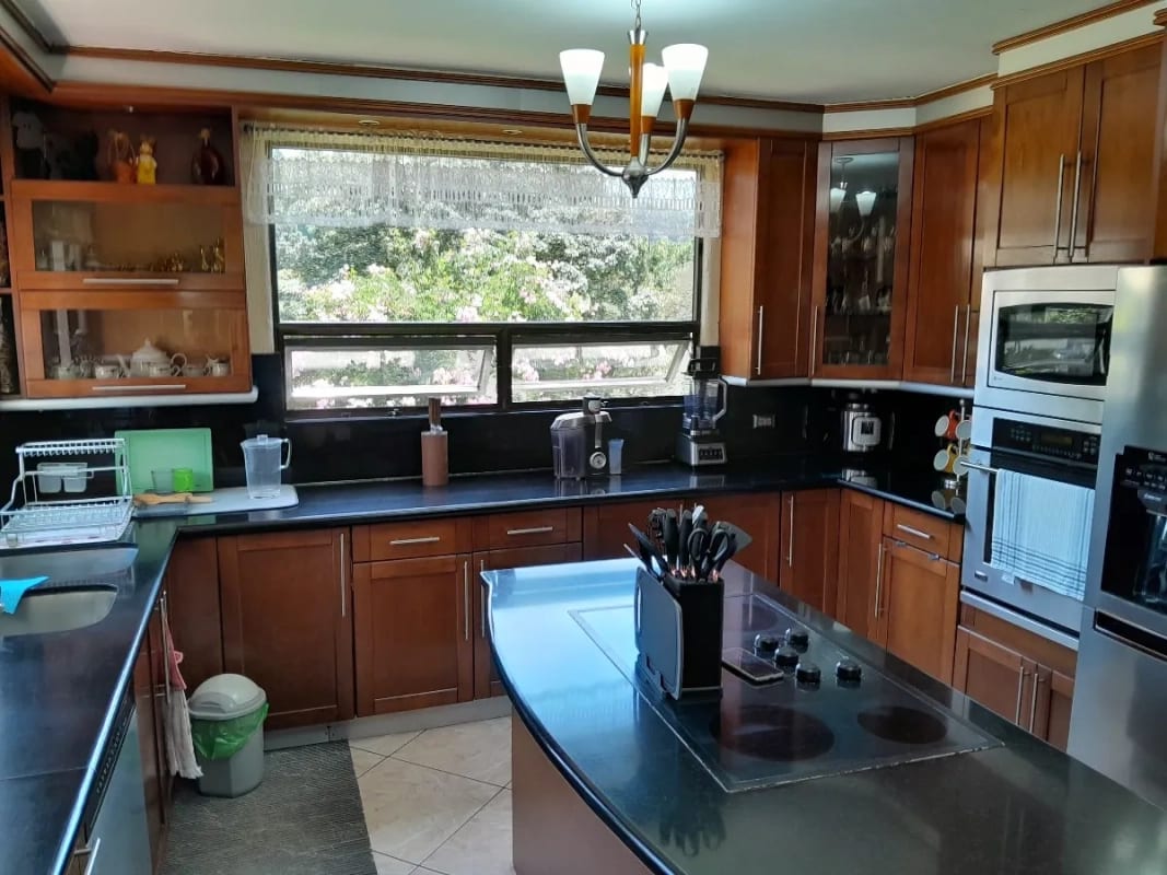 VENTA DE CASA – VILAVERDE 1 KM 20.5 CAES INGRESO FRAIJANES — Casa en Venta en Vila Verde, Carretera a El Salvador, Guatemala, Ciudad — foto 5 de 16