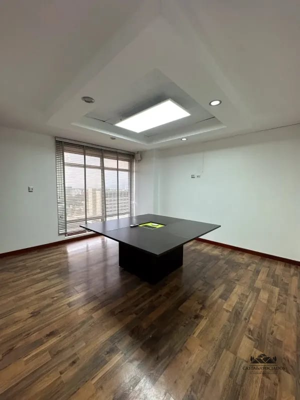 OFICINAS EN RENTA EN ZONA 9 — Oficina en Alquiler en Zona 9, Guatemala, Ciudad — foto 6 de 16