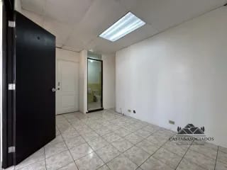 OFICINAS EN RENTA EN ZONA 9 — Oficina en Alquiler en Zona 9, Guatemala, Ciudad — miniatura 15 de 16