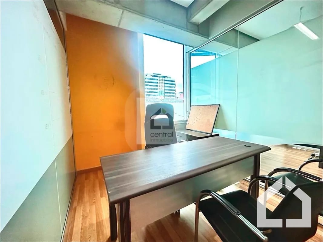 Oficina en renta, Edificio Platina zona 10 — Oficina en Alquiler en Zona 10, Guatemala, Ciudad — foto 13 de 17