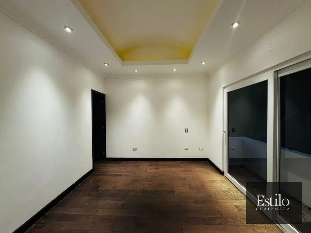 CASA EN VENTA CONDOMINIO COLINAS DE CASTEL — Casa en Venta en Colinas de Castel, Carretera a El Salvador, Guatemala, Ciudad — foto 12 de 12