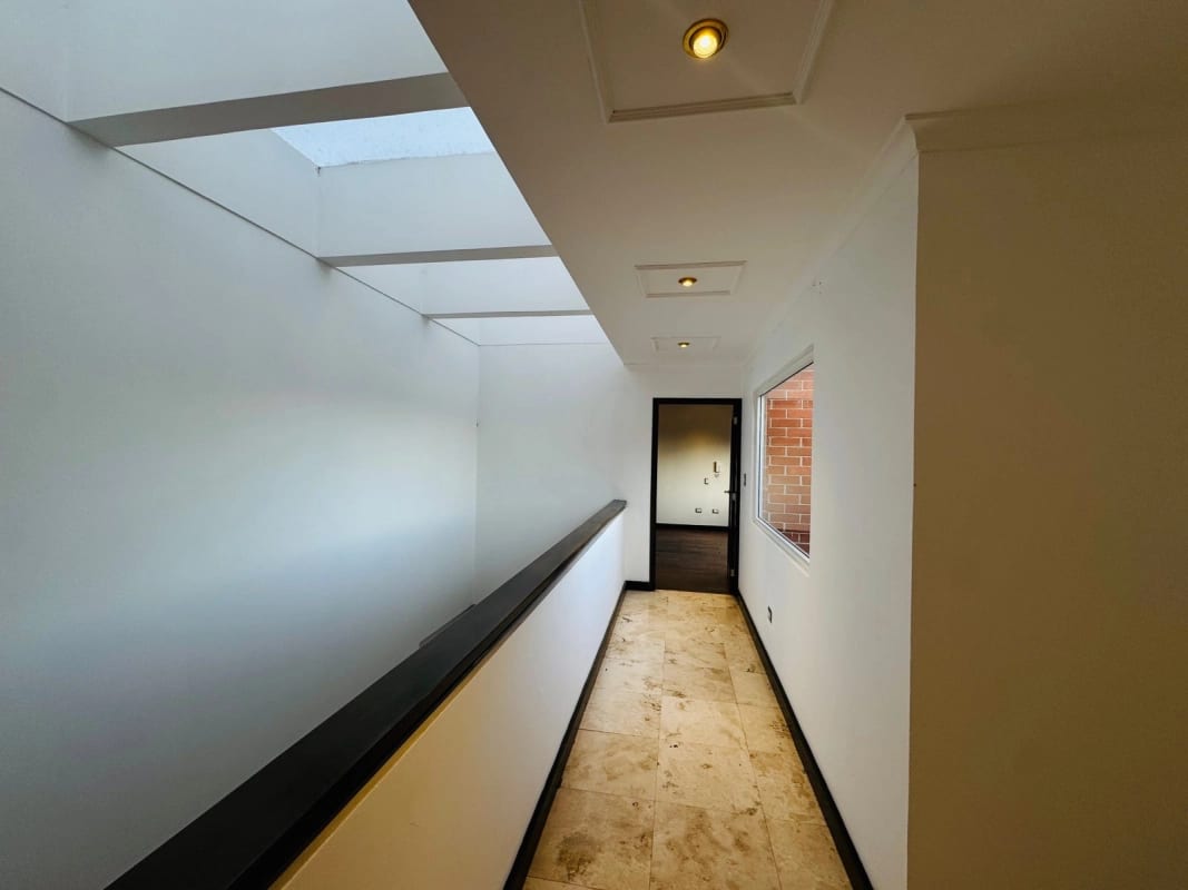 Casa en Venta Condominio Colinas de Castel — Casa en Venta en Colinas de Castel, Carretera a El Salvador, Guatemala, Ciudad — foto 5 de 12