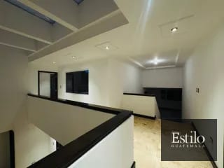 CASA EN VENTA CONDOMINIO COLINAS DE CASTEL — Casa en Venta en Colinas de Castel, Carretera a El Salvador, Guatemala, Ciudad — miniatura 2 de 12