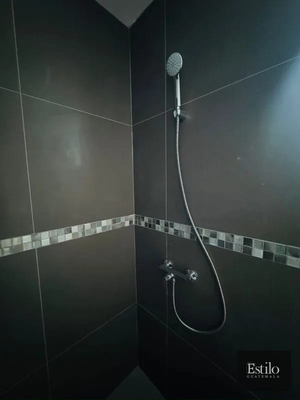 HERMOSA CASA EN VENTA HACIENDA LAS MERCEDES — Casa en Venta en San José Pinula, Guatemala, Ciudad — foto 5 de 12