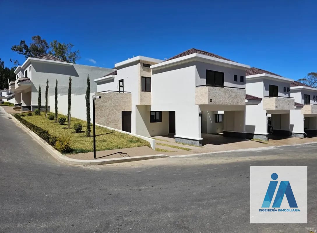 CASA EN VENTA📍Prados de Fraijanes, Km. 21.5 Carretera a Fraijanes  Descubre esta espectacular residencia — Casa en Venta en Fraijanes, Carretera a El Salvador, Guatemala, Ciudad — foto 1 de 11