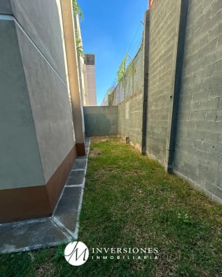 Apartamento en venta en zona 7 con jardín — Apartamento en Venta en Zona 7, Guatemala, Ciudad — miniatura 5 de 12