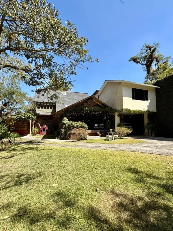 Casa en venta | 3 hab | 3 baños | Jardin — Casa en Venta en Santa Catarina Pinula, Guatemala, Ciudad — foto 1 de 14
