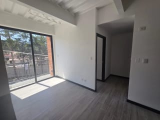 Apartamento en zona 16 BUEN PRECIO !! — Apartamento en Venta en Zona 16, Guatemala, Ciudad — miniatura 1 de 12