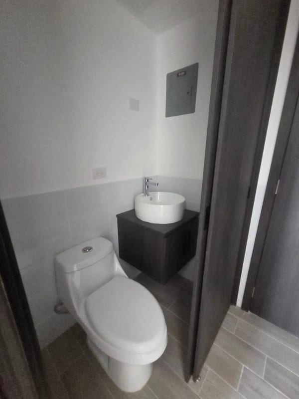 Apartamento para AIRBNB Zona 16 cerca embajada USA — Apartamento en Venta en Zona 16, Guatemala, Ciudad — foto 15 de 16