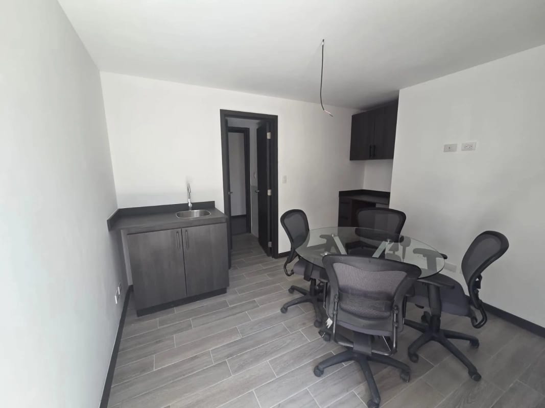 Apartamento para AIRBNB Zona 16 cerca embajada USA — Apartamento en Venta en Zona 16, Guatemala, Ciudad — foto 14 de 16