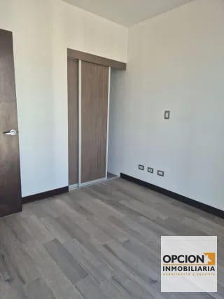 VENDO APARTAMENTO SAN ISIDRO 2021 TORRE 1 — Apartamento en Venta en San Isidro 20/21, Zona 16, Guatemala, Ciudad — miniatura 6 de 17