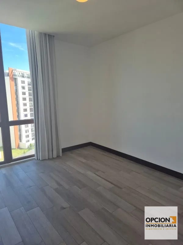VENDO APARTAMENTO SAN ISIDRO 2021 TORRE 1 — Apartamento en Venta en San Isidro 20/21, Zona 16, Guatemala, Ciudad — foto 5 de 17