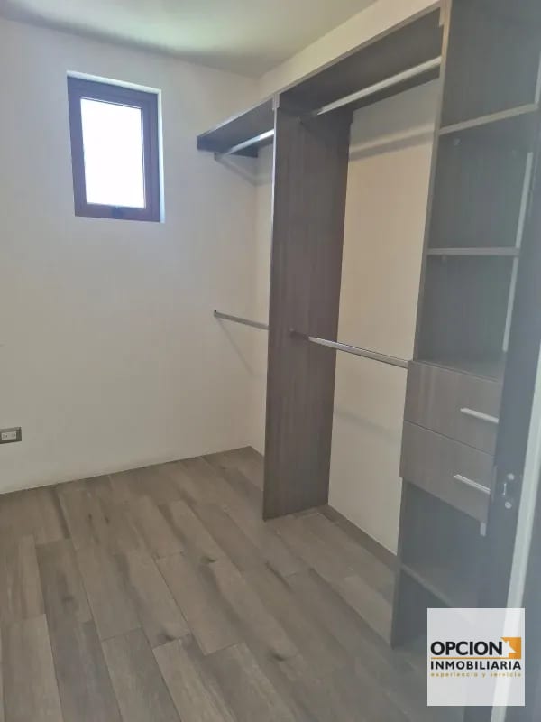 VENDO APARTAMENTO SAN ISIDRO 2021 TORRE 1 — Apartamento en Venta en San Isidro 20/21, Zona 16, Guatemala, Ciudad — foto 3 de 17