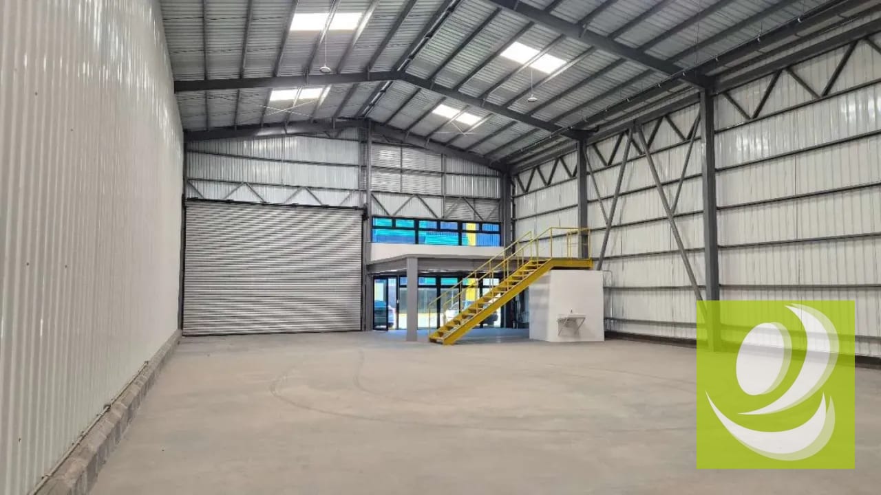 EN VENTA O RENTA BODEGA DENTRO DE CONDOMINIO INDUSTRIAL EN CARRETERA A EL SALVADOR — Bodega / Ofibodega en Venta en Carretera a El Salvador, Guatemala, Ciudad — foto 2 de 6