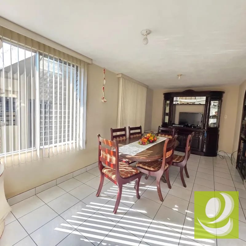 CASA COMERCIAL EN VENTA EN VALLE DEL SOL ZONA 4 MIXCO — Casa en Venta en Zona 4 Mixco, Guatemala, Ciudad — foto 3 de 7