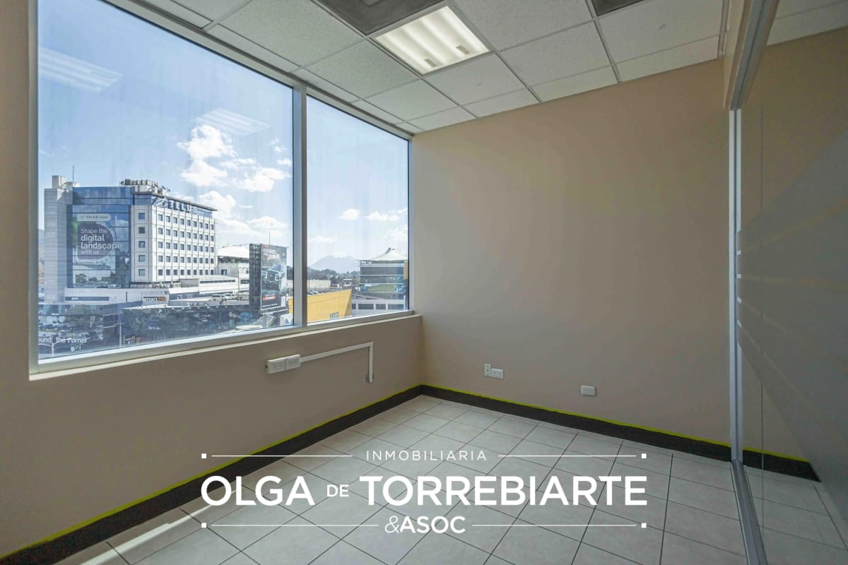 Oficina en Zona Pradera, Zona 10 — Oficina en Alquiler en Zona Pradera, Zona 10, Guatemala, Ciudad — foto 2 de 9