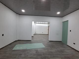 Local comercial en zona 10 — Local en Alquiler en Zona 10, Guatemala, Ciudad — miniatura 3 de 4
