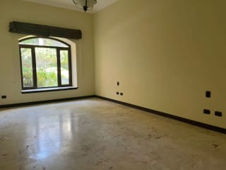 HERMOSA CASA DE UN NIVEL, Las Tinajas, Santa Catarina Pinula — Casa en Venta en Las Tinajas, Santa Catarina Pinula, Guatemala, Ciudad — miniatura 2 de 14