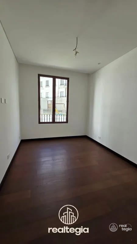 APARTAMENTO NOGALES DE CAYALÁ ZONA 16 — Apartamento en Venta en Zona 16, Guatemala, Ciudad — foto 7 de 10