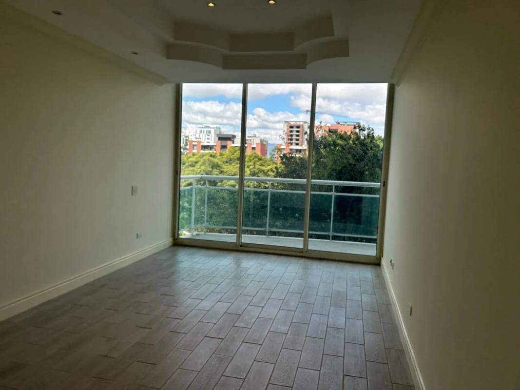 Apartamento en venta, de 2 niveles, Edificio Villa Risho, zona 14 — Apartamento en Venta en Villa Risho, Zona 14, Guatemala, Ciudad — foto 4 de 10