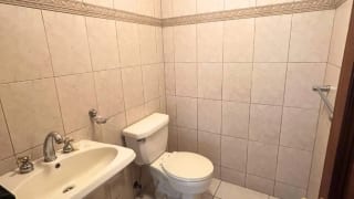 Apartamento en alquiler, Edificio Torre Castelar, zona 10 — Apartamento en Alquiler en Torre Castelar, Zona 10, Guatemala, Ciudad — miniatura 2 de 7