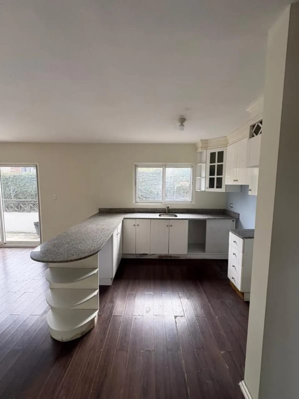 VENTA: AMPLIO APARTAMENTO ZONA 15 / LOS PILARES — Apartamento en Venta en Zona 15, Guatemala, Ciudad — foto 3 de 11