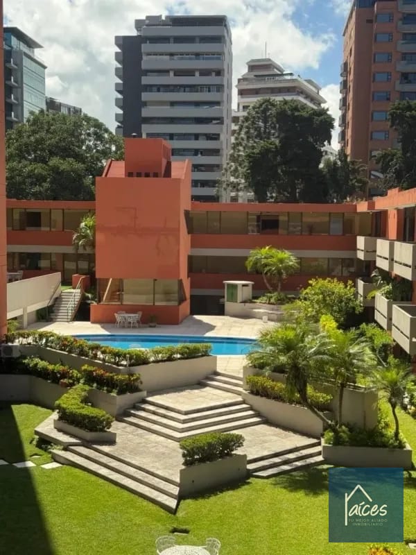 Townhouse/apto en venta VILLA REAL Zona 10 (D) — Apartamento en Venta en Villareal, Zona 10, Guatemala, Ciudad — foto 1 de 10