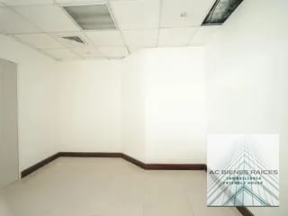 Oficina en renta zona 10 frente al Geminis — Oficina en Alquiler en Zona 10, Guatemala, Ciudad — miniatura 2 de 7