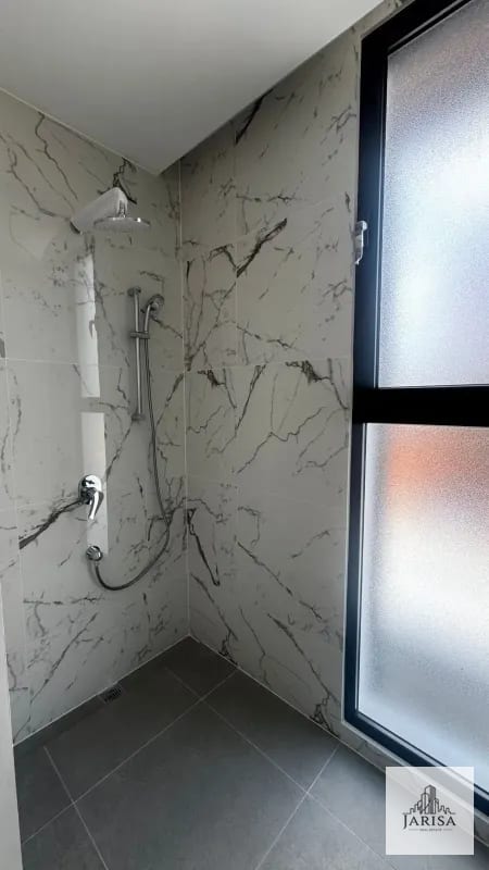 Casa en Renta para Estrenar Zona 10 — Casa en Alquiler en Zona 10, Guatemala, Ciudad — foto 4 de 14