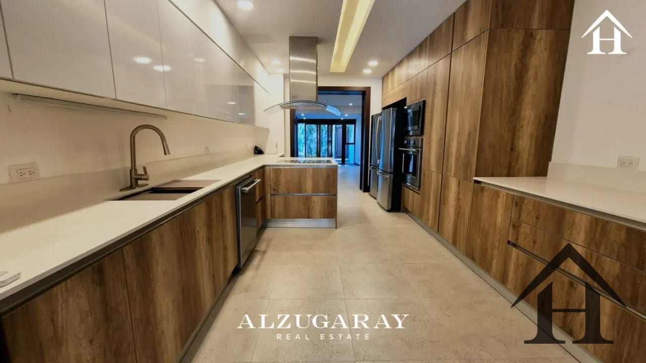 casa moderna con elevador cond zona 15 Vh2 — Casa en Venta en Zona 15, Guatemala, Ciudad — foto 9 de 13