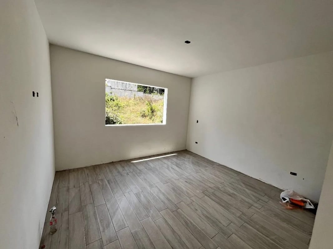 Casa en venta de 4 habitaciones, Hacienda Real, Zona 16 Lista para Abril 2026 — Casa en Venta en Hacienda Real, Zona 16, Guatemala, Ciudad — foto 4 de 9