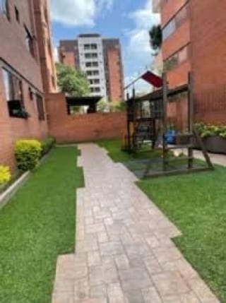 APARTAMENTO EN VENTA EXCLUSIVO EDIFICIO SAN ÁNGEL ZONA 14 — Apartamento en Venta en Zona 14, Guatemala, Ciudad — miniatura 5 de 13