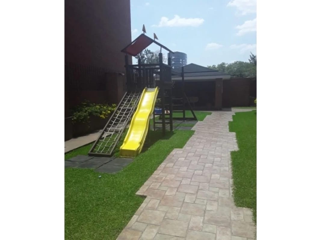 APARTAMENTO EN VENTA EXCLUSIVO EDIFICIO SAN ÁNGEL ZONA 14 — Apartamento en Venta en Zona 14, Guatemala, Ciudad — foto 4 de 13
