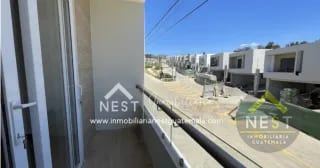 Casa nueva en renta con jardín | Bosques de Santa Elena - Km 26.5 CAES — Casa en Alquiler en Santa Elena Barillas, Guatemala, Ciudad — miniatura 8 de 17