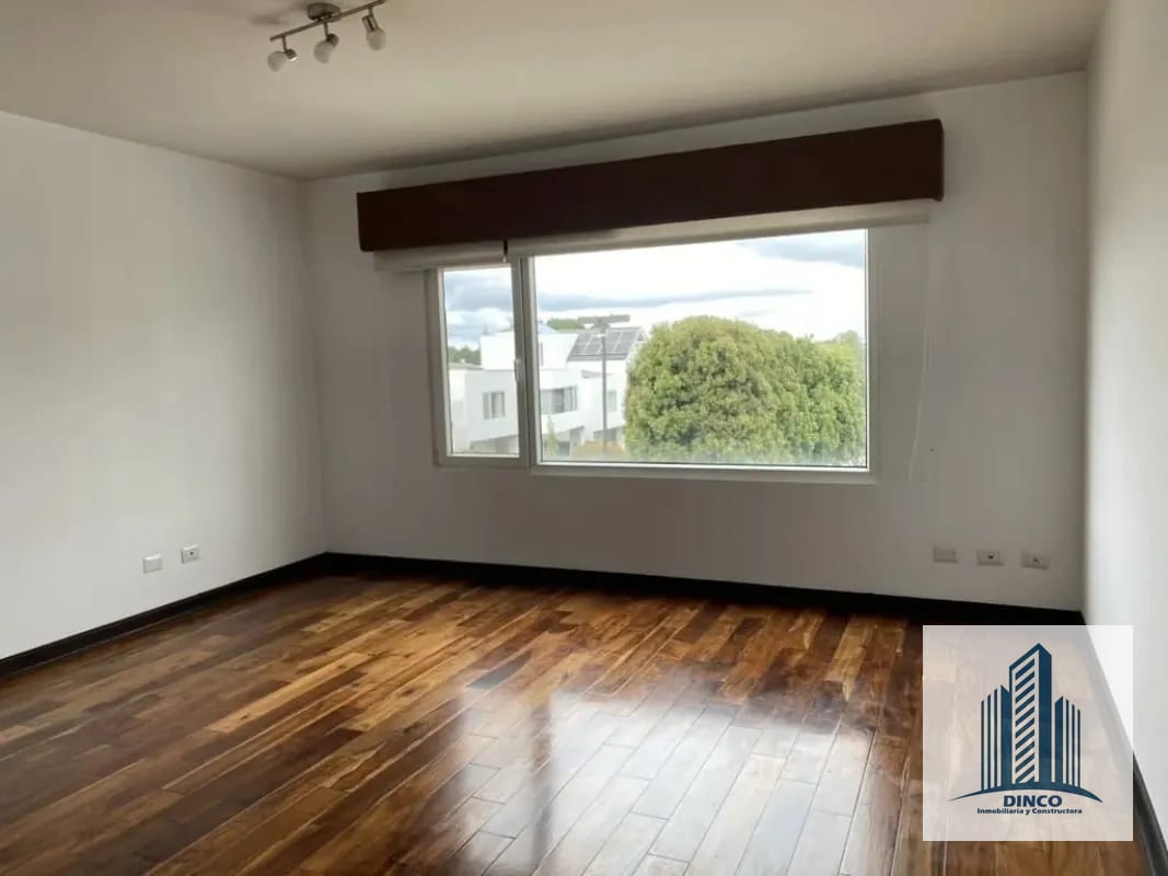 Vendo Casa en Campos de San Isidro Z.16 — Casa en Venta en Campos de San Isidro, Zona 16, Guatemala, Ciudad — foto 5 de 8