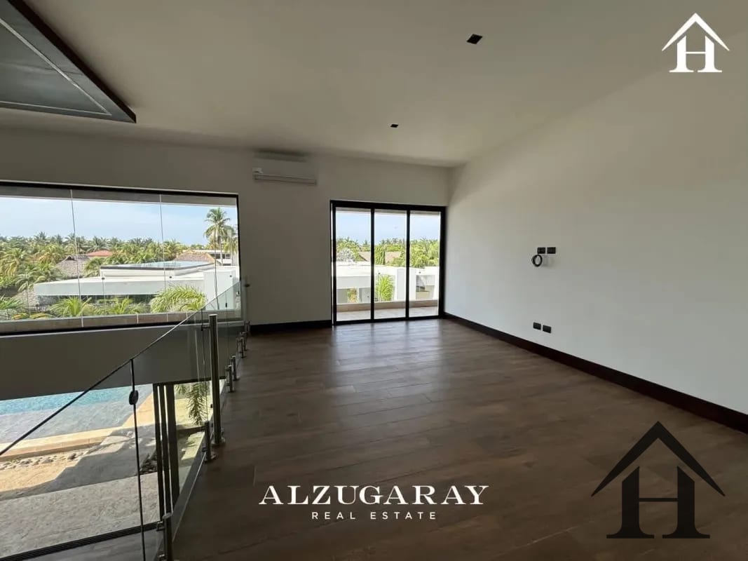 casa espectacular en Marina del Sur “Juan Gaviota” — Casa vacacional en Venta en Juan Gaviota Marina del Sur, Puerto San José, Escuintla — foto 2 de 11