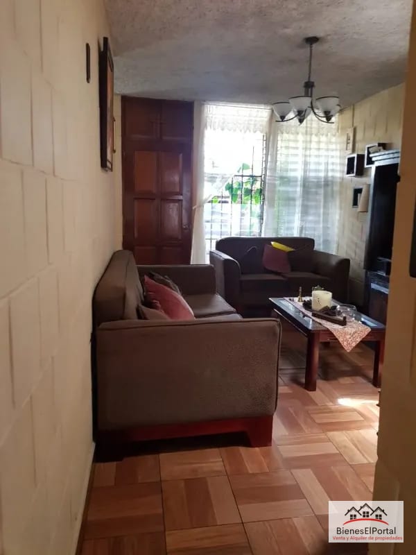 Casa en Lomas de Portugal Zona 1 de Mixco — Casa en Venta en Zona 1 Mixco, Guatemala, Ciudad — foto 1 de 9