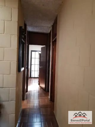 Casa en Lomas de Portugal Zona 1 de Mixco — Casa en Venta en Zona 1 Mixco, Guatemala, Ciudad — miniatura 2 de 9